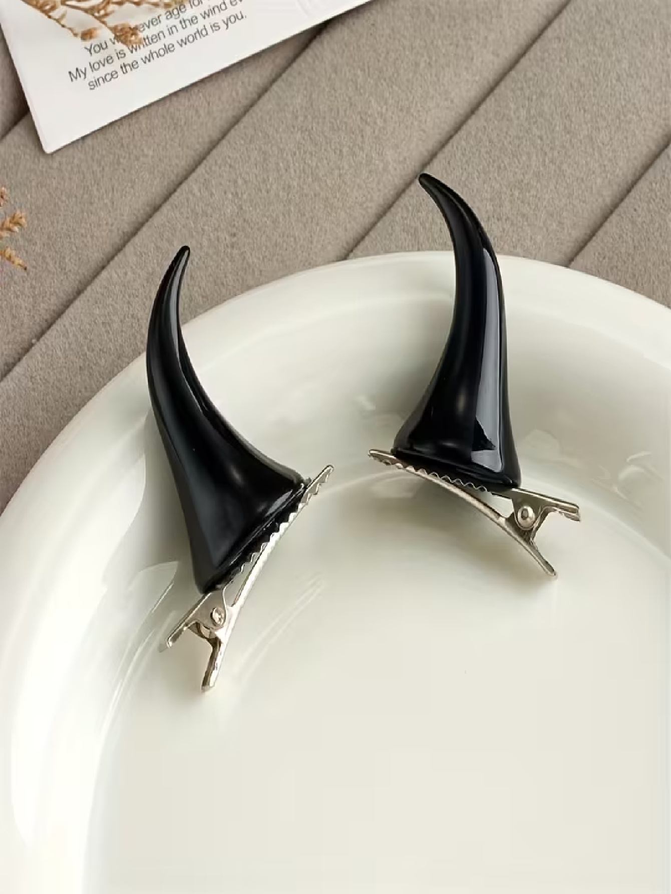 2-piece set, red horn hair cli - đánh giá và giá Resin Craft Ideas